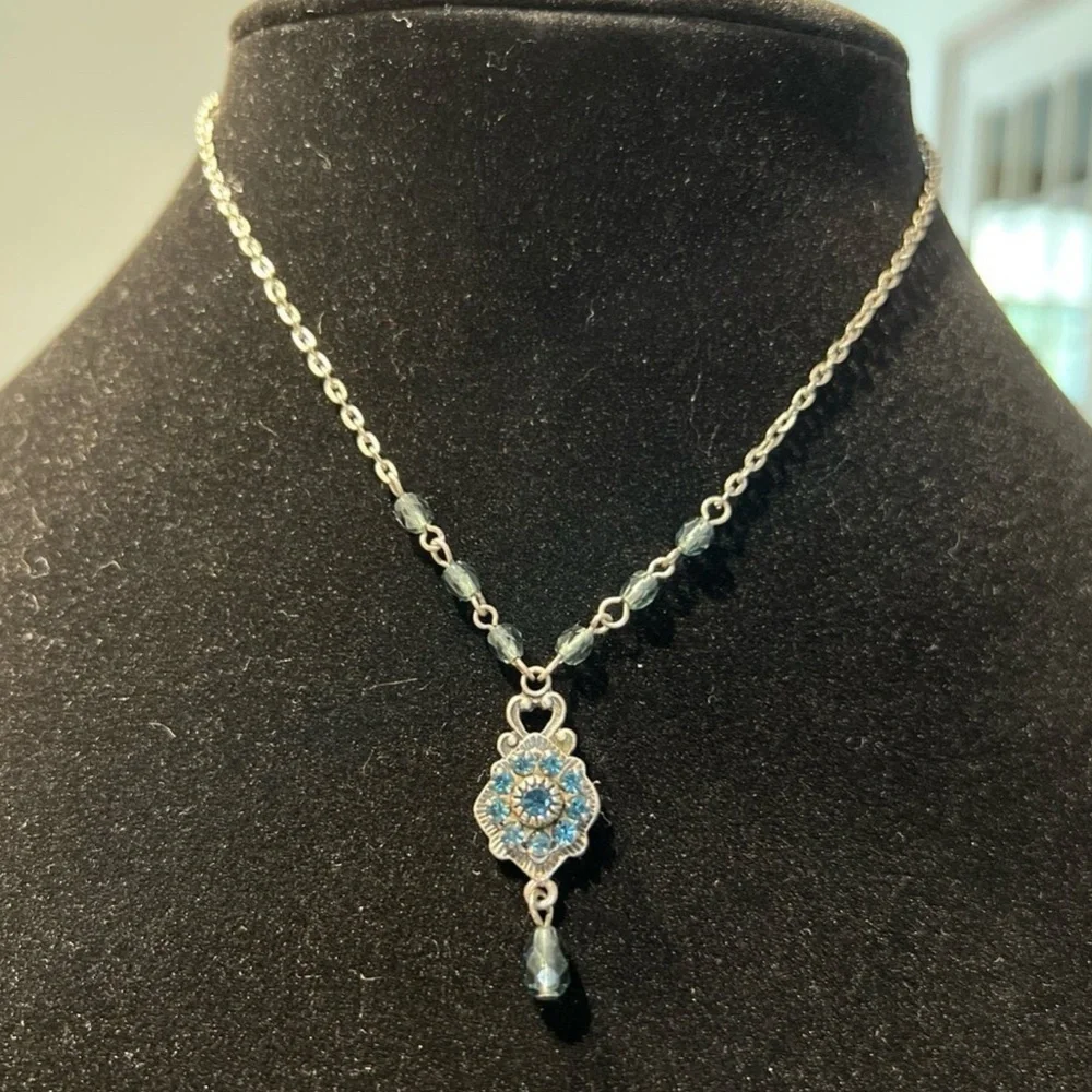 Vintage Robert Rose silver Plated necklace 14” with a 2” extender